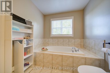 38 HARPER'S GATE WAY Whitchurch-Stouffville (Stouffville) Ontario photo 30