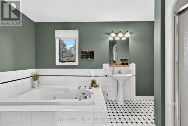 29 KAY STREET Stratford Ontario photo 26