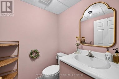 29 KAY STREET Stratford Ontario photo 33