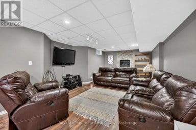 29 KAY STREET Stratford Ontario photo 36