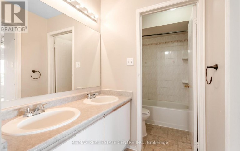 68 - 45 BRISTOL ROAD E, Mississauga (Hurontario), Ontario, L4Z3P5