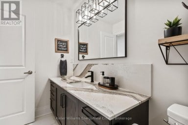 1956 DON WHITE COURT Oshawa (Taunton) Ontario photo 43