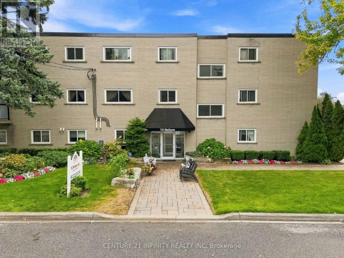15 NELSON STREET, Clarington (Bowmanville), Ontario, L1C1C8
