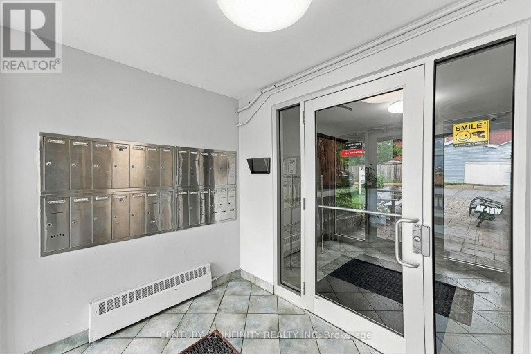 15 NELSON STREET, Clarington (Bowmanville), Ontario, L1C1C8