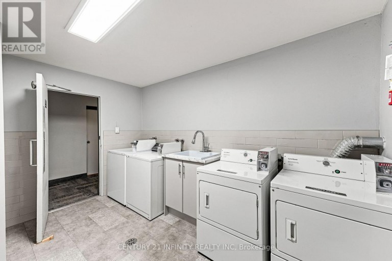 15 NELSON STREET, Clarington (Bowmanville), Ontario, L1C1C8