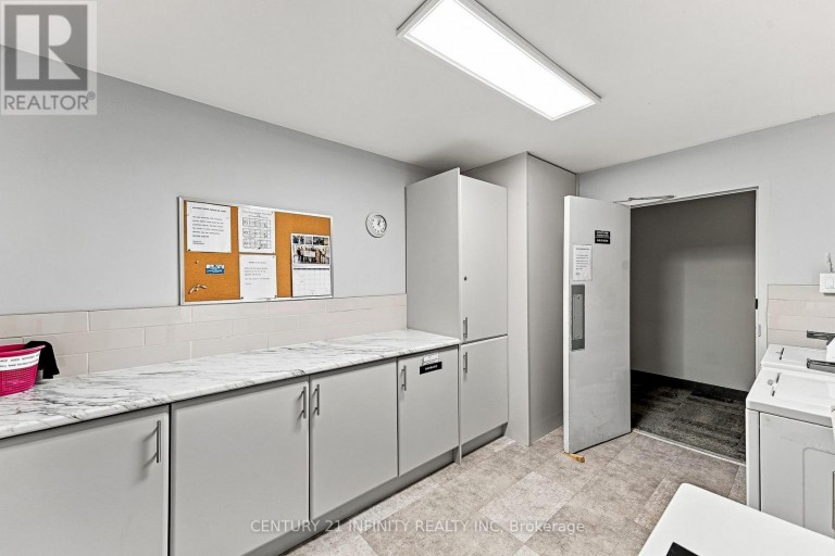15 NELSON STREET, Clarington (Bowmanville), Ontario, L1C1C8