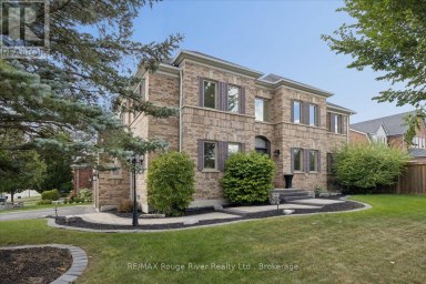 10 WINDBREAK CRESCENT Whitby (Williamsburg) Ontario photo 1
