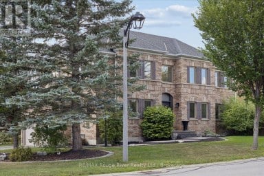 10 WINDBREAK CRESCENT Whitby (Williamsburg) Ontario photo 2