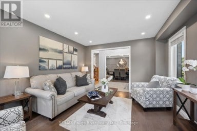 10 WINDBREAK CRESCENT Whitby (Williamsburg) Ontario photo 8