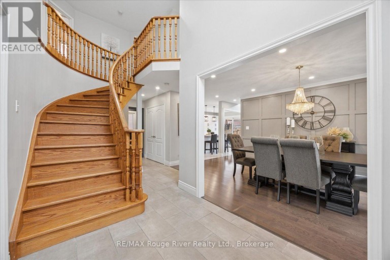 10 WINDBREAK CRESCENT, Whitby (Williamsburg), Ontario, L1P1P8
