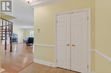 402 - 20 GORE STREET, Kingston (Central City East) Ontario