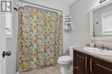 1543 PROVIDENCE CRESCENT, Kingston (City Northwest) Ontario