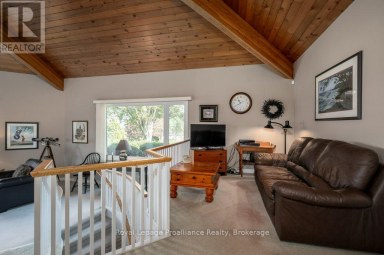 2355 COUNTY RD 3 Prince Edward County (Ameliasburg Ward) Ontario photo 13