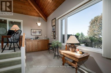 2355 COUNTY RD 3 Prince Edward County (Ameliasburg Ward) Ontario photo 15