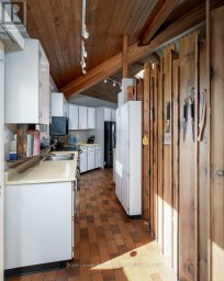 2355 COUNTY RD 3 Prince Edward County (Ameliasburg Ward) Ontario photo 19