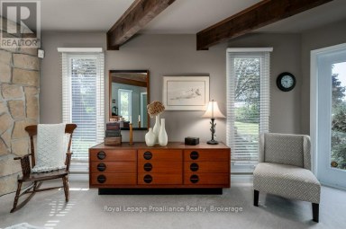 2355 COUNTY RD 3 Prince Edward County (Ameliasburg Ward) Ontario photo 27