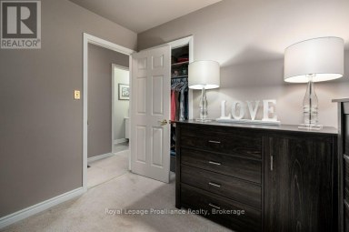 2355 COUNTY RD 3 Prince Edward County (Ameliasburg Ward) Ontario photo 33