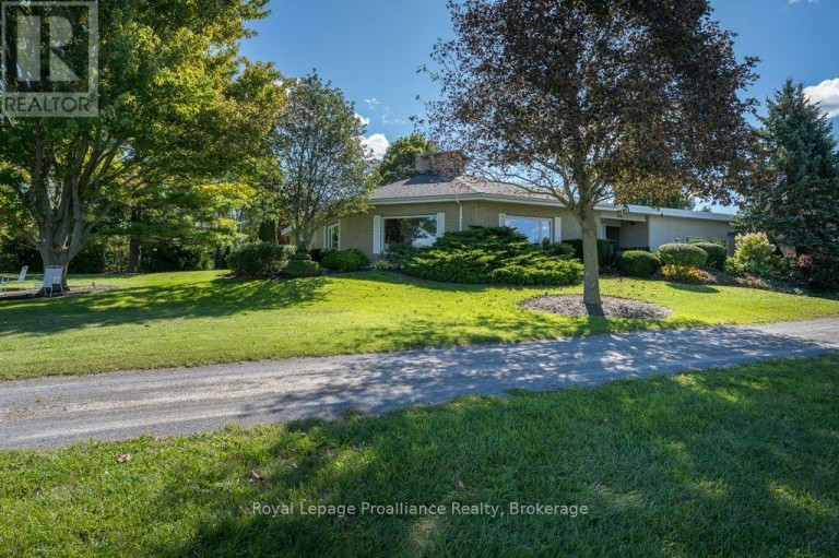 2355 COUNTY RD 3, Prince Edward County (Ameliasburg Ward), Ontario, K0K1L0