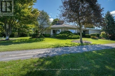 2355 COUNTY RD 3 Prince Edward County (Ameliasburg Ward) Ontario photo 4