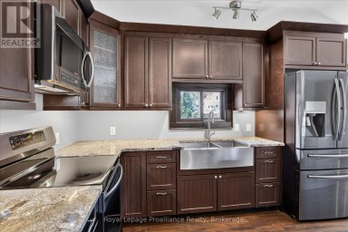 70 ELMORE STREET Trent Hills (Campbellford) Ontario photo 18
