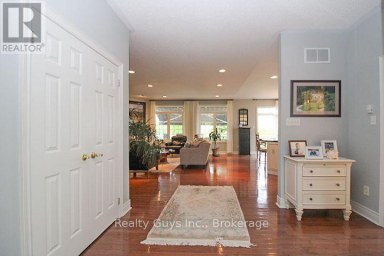 16 CRESCENT MOON LANE Kawartha Lakes (Mariposa) Ontario photo 19