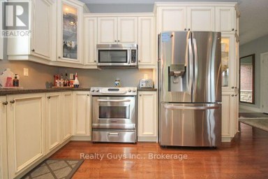 16 CRESCENT MOON LANE Kawartha Lakes (Mariposa) Ontario photo 22