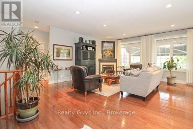 16 CRESCENT MOON LANE Kawartha Lakes (Mariposa) Ontario photo 25