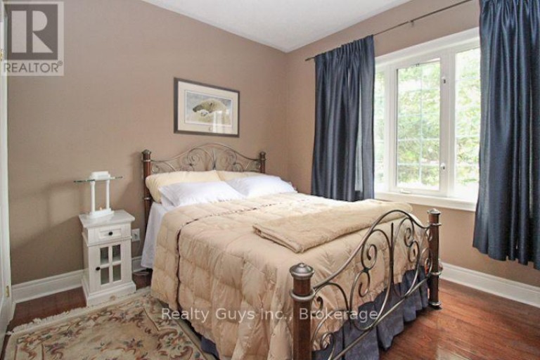 16 CRESCENT MOON LANE, Kawartha Lakes (Mariposa), Ontario, L0C1G0