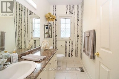 16 CRESCENT MOON LANE Kawartha Lakes (Mariposa) Ontario photo 38