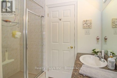 16 CRESCENT MOON LANE Kawartha Lakes (Mariposa) Ontario photo 39