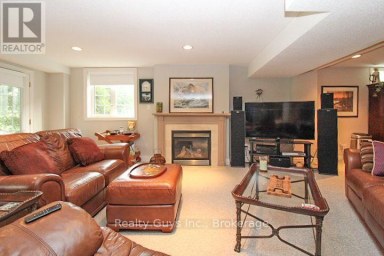 16 CRESCENT MOON LANE Kawartha Lakes (Mariposa) Ontario photo 42