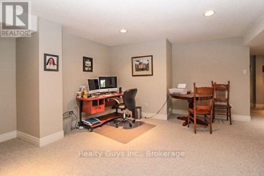 16 CRESCENT MOON LANE Kawartha Lakes (Mariposa) Ontario photo 46