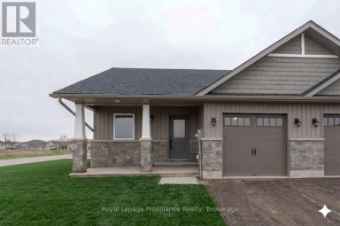117 FARRINGTON CRESCENT Prince Edward County (Picton Ward) Ontario photo 1
