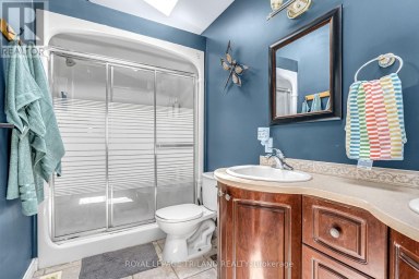 23 DURHAM STREET Newbury Ontario photo 29