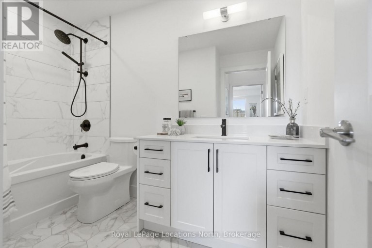 125 - 4 KIMBERLY LANE, Collingwood, Ontario, L9Y5T6