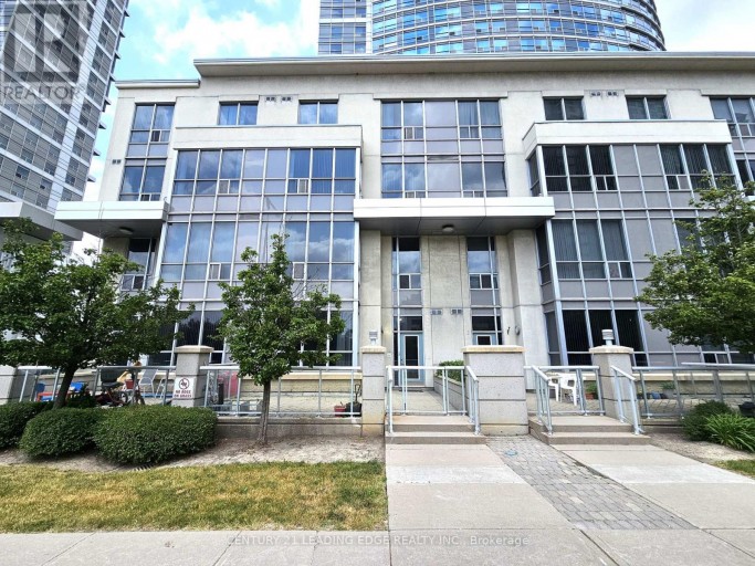 TH120 - 38 LEE CENTRE DRIVE, Toronto (Woburn), Ontario, M1H3J7