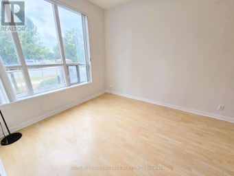 TH120 - 38 LEE CENTRE DRIVE Toronto (Woburn) Ontario photo 12
