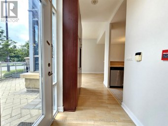 TH120 - 38 LEE CENTRE DRIVE Toronto (Woburn) Ontario photo 6