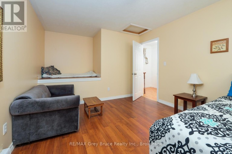 1477 HIGHWAY 6 HIGHWAY, South Bruce Peninsula, Ontario, N0H2T0