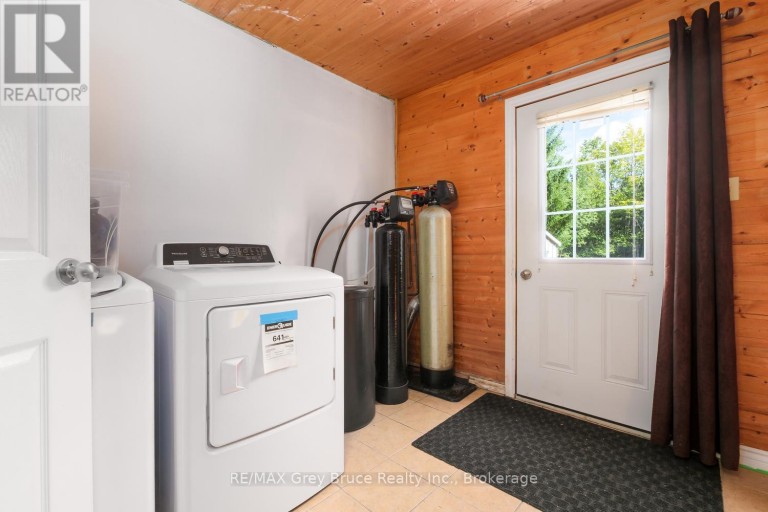 1477 HIGHWAY 6 HIGHWAY, South Bruce Peninsula, Ontario, N0H2T0