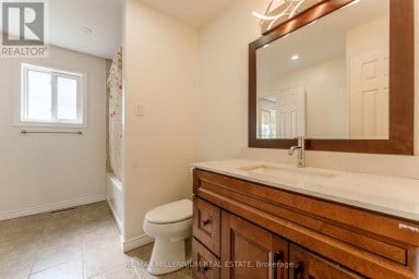 117 ROSE STREET Barrie (Wellington) Ontario photo 18