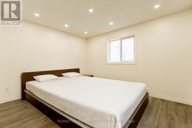 117 ROSE STREET Barrie (Wellington) Ontario photo 19