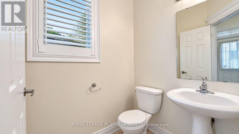 146 SANDRINGHAM DRIVE, Barrie (Innis-Shore), Ontario, L4M0C9