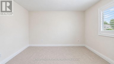 146 SANDRINGHAM DRIVE Barrie (Innis-Shore) Ontario photo 14