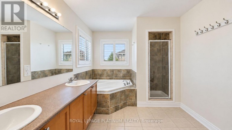 146 SANDRINGHAM DRIVE, Barrie (Innis-Shore), Ontario, L4M0C9