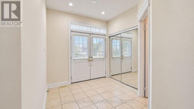146 SANDRINGHAM DRIVE Barrie (Innis-Shore) Ontario photo 3