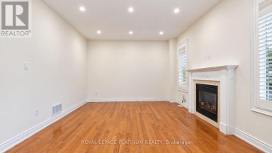 146 SANDRINGHAM DRIVE Barrie (Innis-Shore) Ontario photo 8