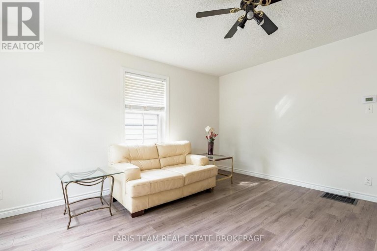308 RUSSELL STREET, Midland, Ontario, L4R3A2