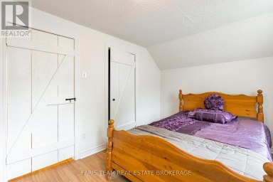 308 RUSSELL STREET Midland Ontario photo 17