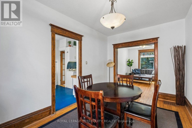 2 WRIGHT AVENUE, Toronto (Roncesvalles), Ontario, M6R1K8